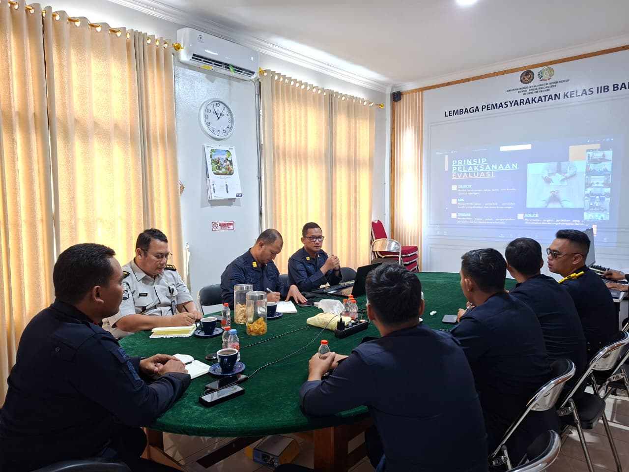 Tindak Lanjut Quick Win Kemenimipas, Lapas Banjar Siap Dukung Penuh Monev Tata Kelola Layanan Berbasis Keterbukaan Fakta